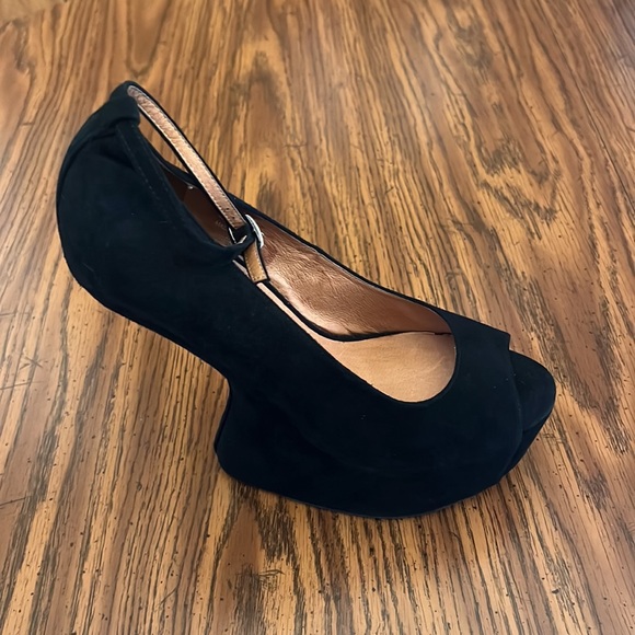 CJeffery Campbell dayzz Suede Platform Curved Heel Adjustable Strap Pumps Heels - Picture 8 of 16